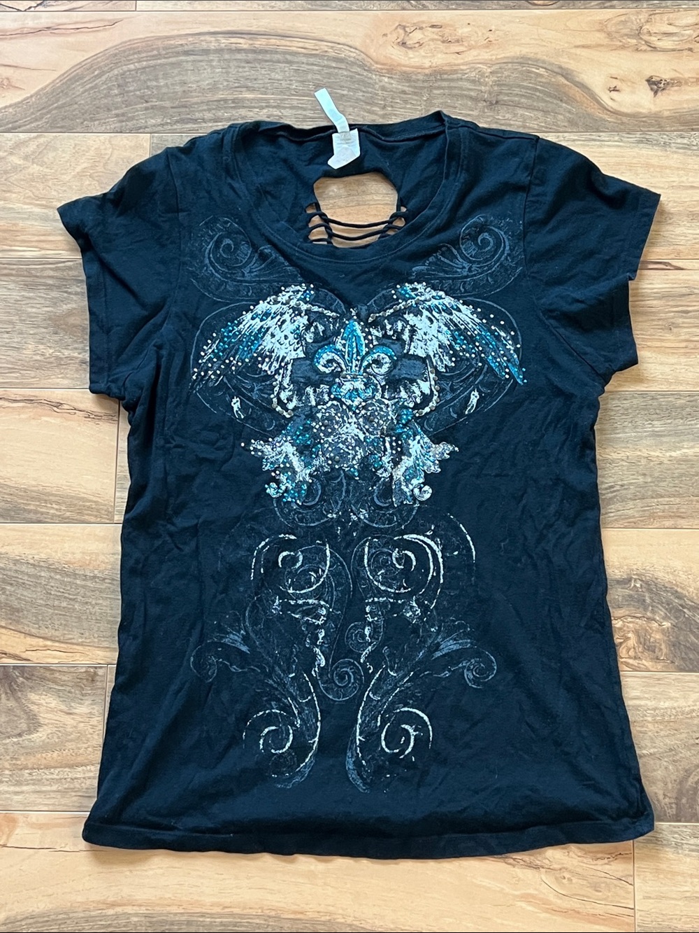 Goth Wing Graphic Cut Out Back Rhinestone Biker Shirt Women’s 2X OCASION